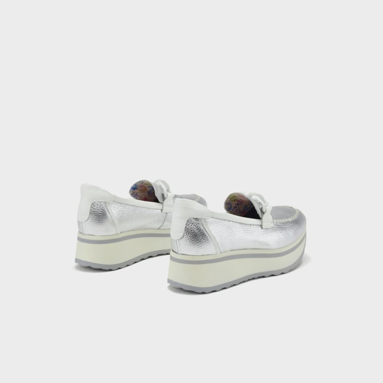 Mocasín Nora - Piel metal bogota plata-blanco 4