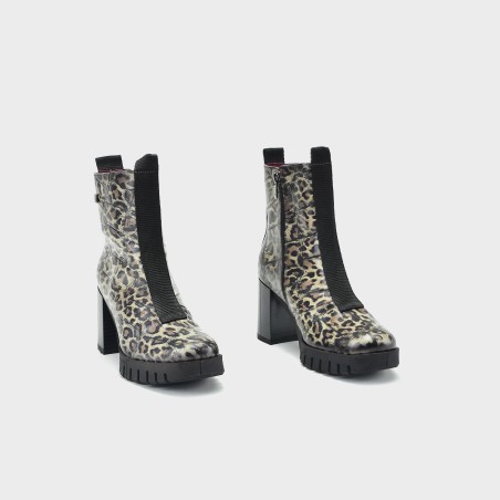Botín Luz - Piel acharolada estampado leopardo 2